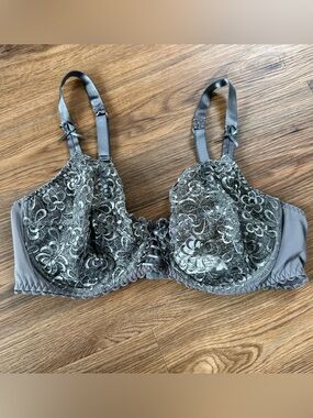 Lisa Charmel Antinea Lace Underwire Bra Gray Lace US 40C France Full Cup EUC